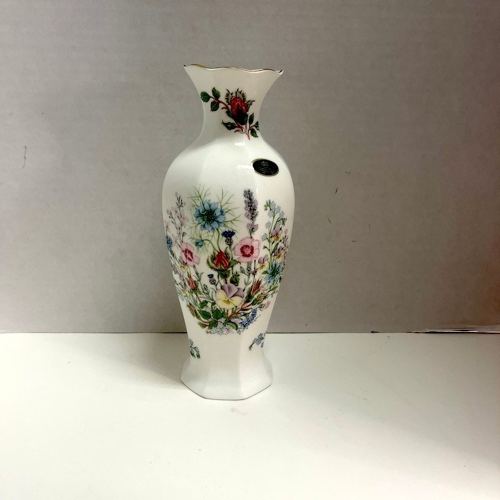 AYNSLEY Wild Tudor Fine English Bone China Vase Vintage‎ England 9"